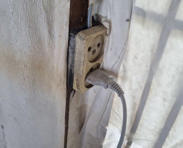 뚝수리 봉사단과 함께하는 취약 어르신 주거환경개선 활동 이미지