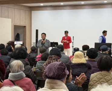 노래하는 소풍동아리와 함께하는 동지팥죽 나눔행사 이미지