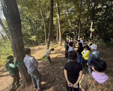 자원봉사지지프로그램 익산치유의 숲, 숲체험활동 이미지